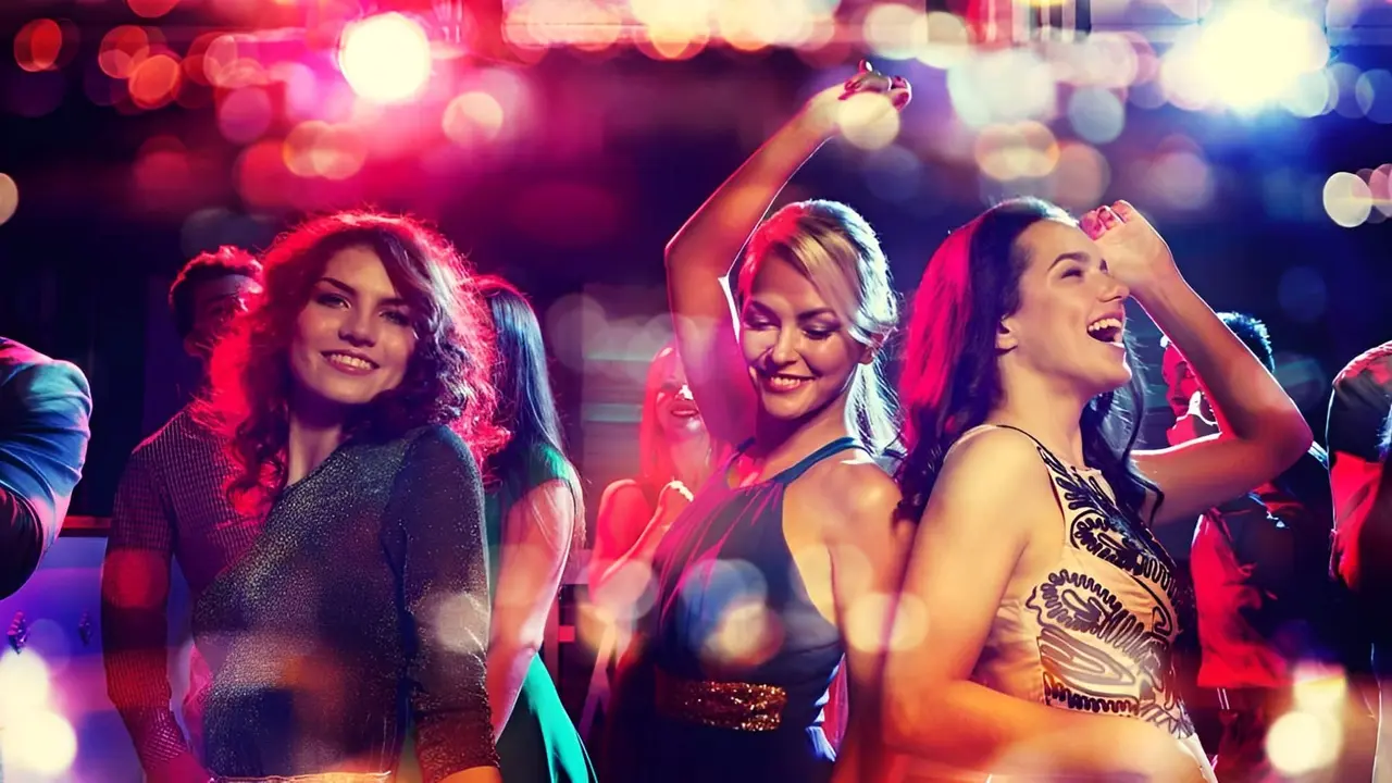 A Night Out in Dubai: The Top Nightlife Destinations for Couples