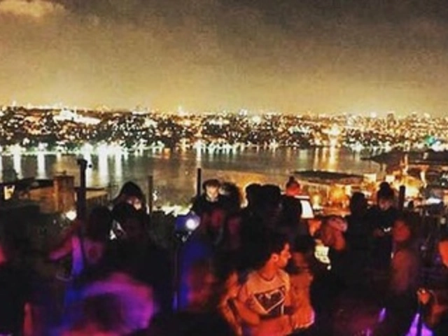 The Insider's Guide to Nightlife in Istanbul: Where to Go and What to Do